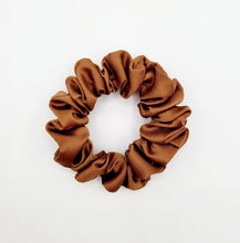 Charger l'image dans la galerie, KELLY (Lot)