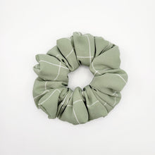 Charger l&#39;image dans la galerie, EVELYNE
